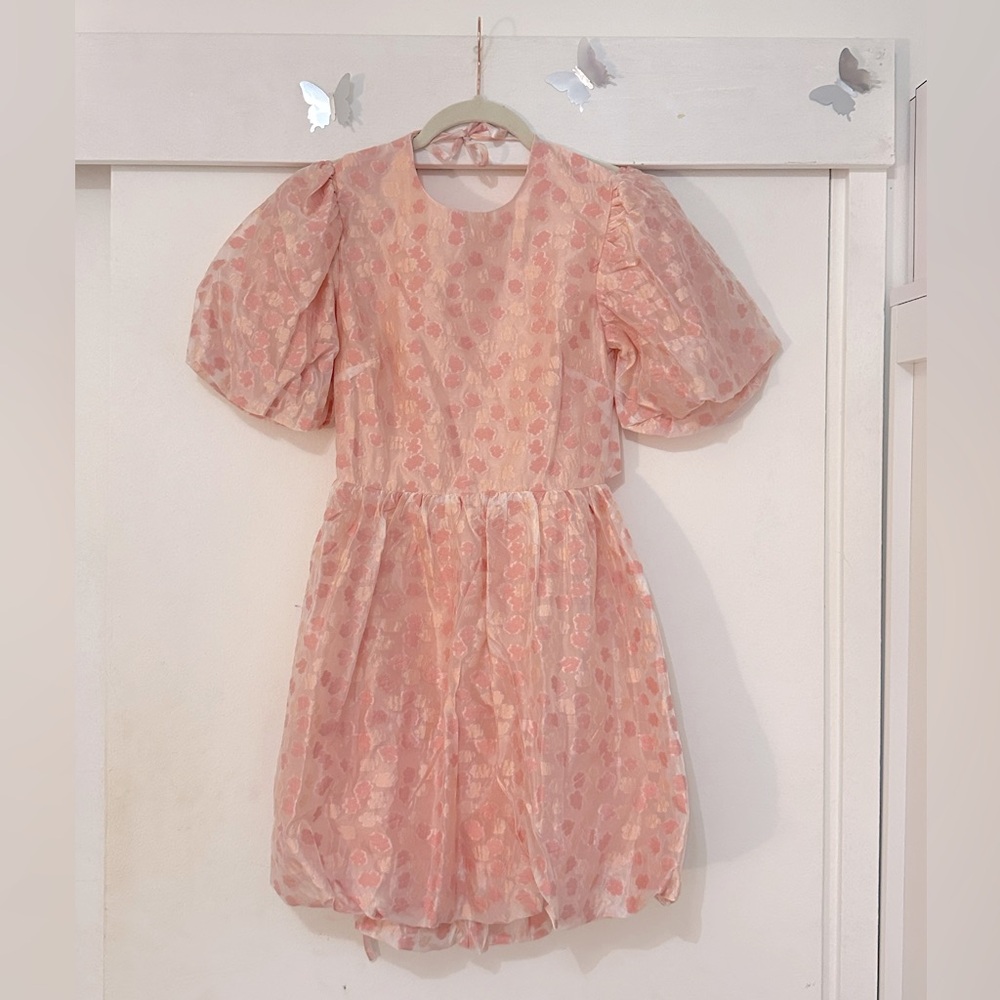 Light pink dress